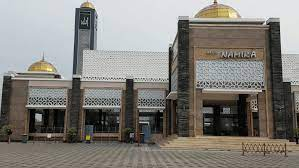 Sejarah Masjid Namira Lamongan yang Memiliki Banyak Keunikan